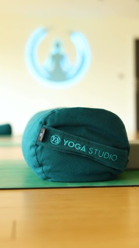 Video post from glasshouseretreat.