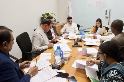 Carousel post from pakfightspolio.