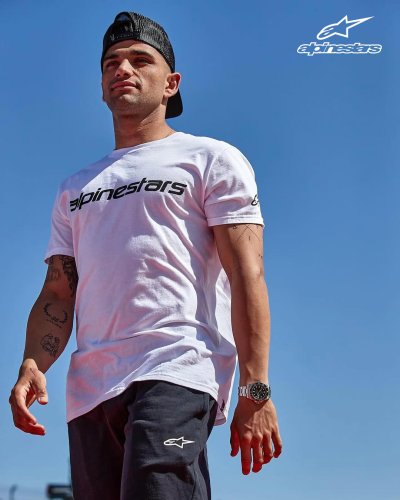 Photo post from motomax.
