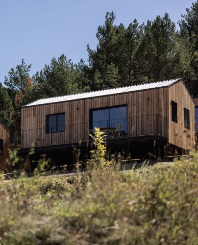 Carousel post from glampings.