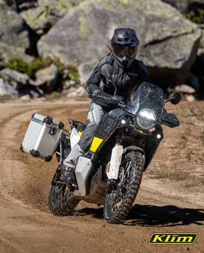 Photo post from motomax.