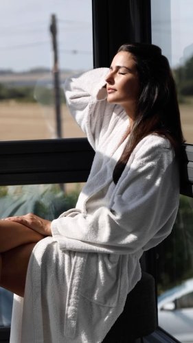 Video post from glasshouseretreat.