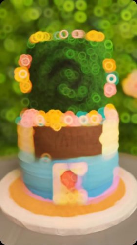 Video post from famous_creations_catering.