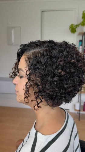 Video post from trindadehairstylist.