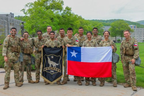Carousel post from escuelamilitaroficial.