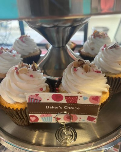 Photo post from smallcakestyler.