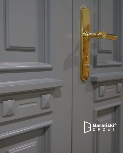 Carousel post from baranskidrzwi.
