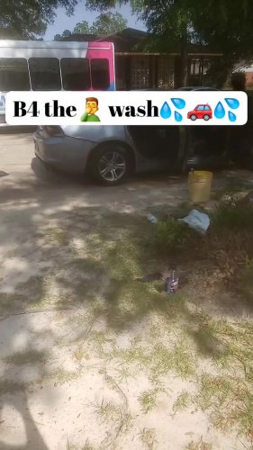 Video post from 229suckafree.