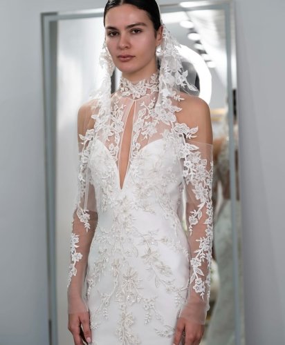 Carousel post from jolibride.