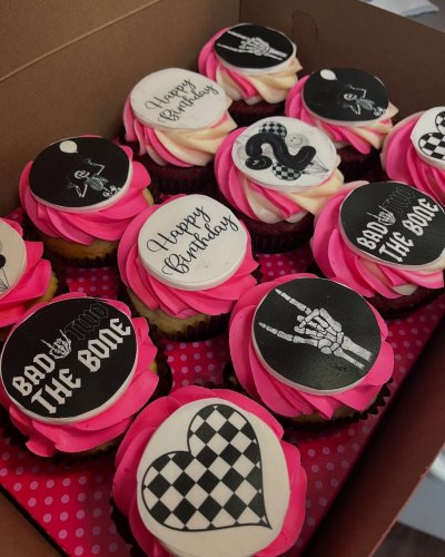 Photo post from smallcakestyler.