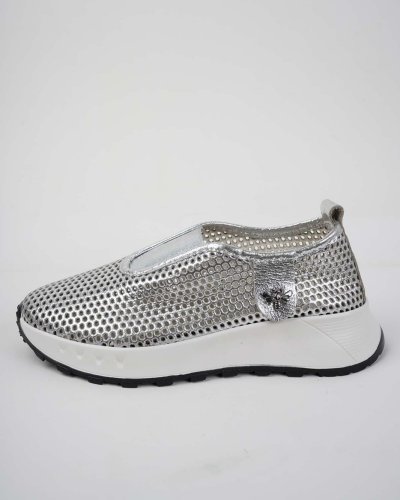 Carousel post from ossoshoes.