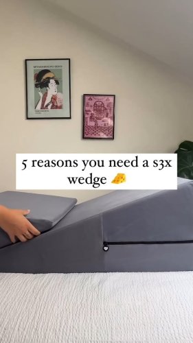 Video post from lovehoneyofficial.