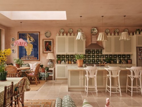 Carousel post from saltfilm_locations.