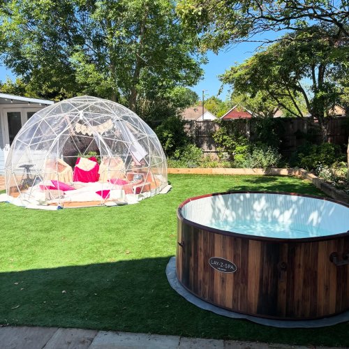 Carousel post from eazyeventhire.