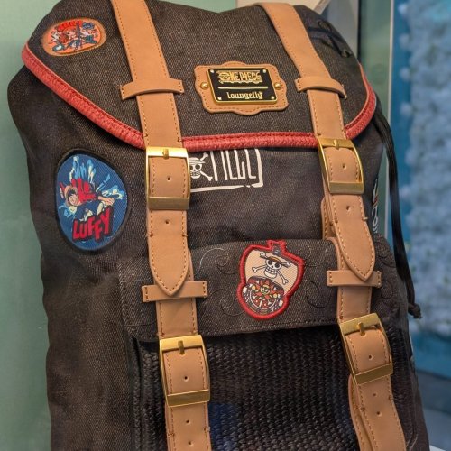 Carousel post from lotuslandcomics.