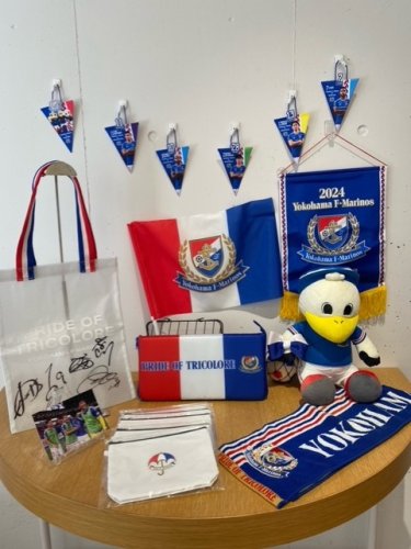 Carousel post from @dermed_jp.