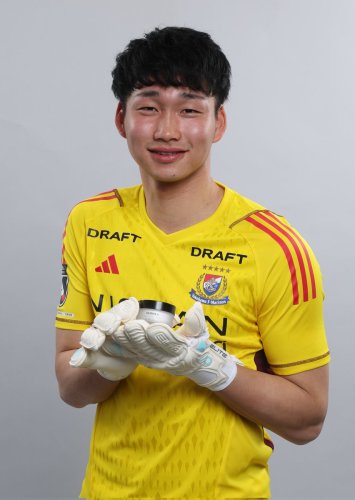 Photo post from @dermed_jp.