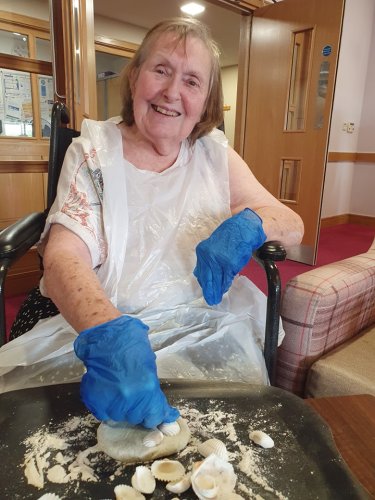 Carousel post from Knebworth care home.