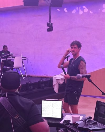 Carousel post from SEVEN.