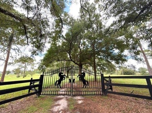 Carousel post from Gailey Enterprises Real Estate.