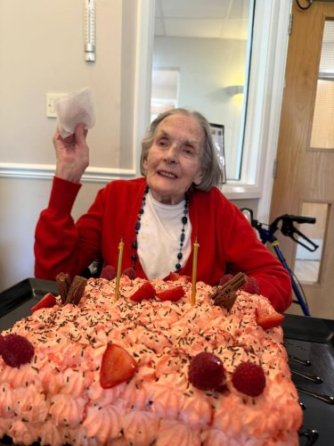 Photo post from Manor Lodge care home.
