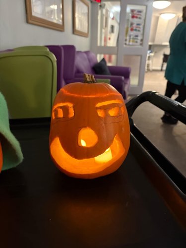 Carousel post from Ventress Hall care home.