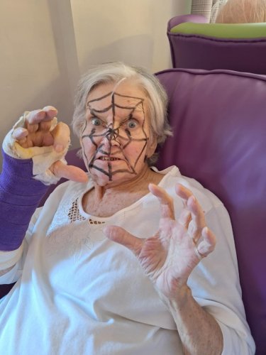 Carousel post from Ventress Hall care home.