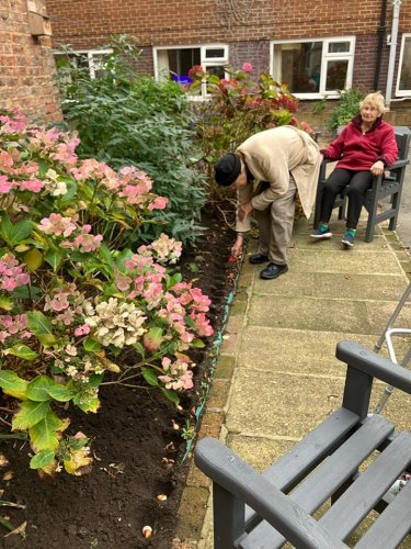 Carousel post from Ventress Hall care home.