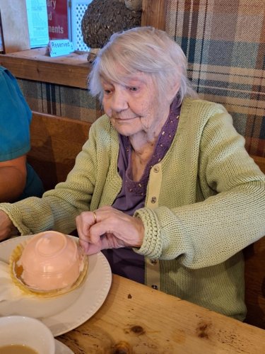 Carousel post from Ventress Hall care home.