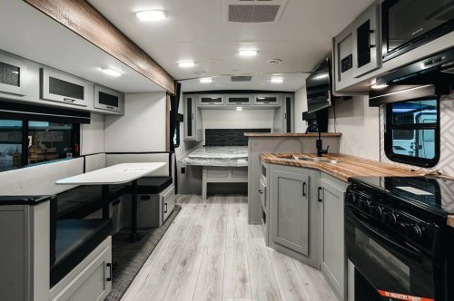 Carousel post from Western RV Country.