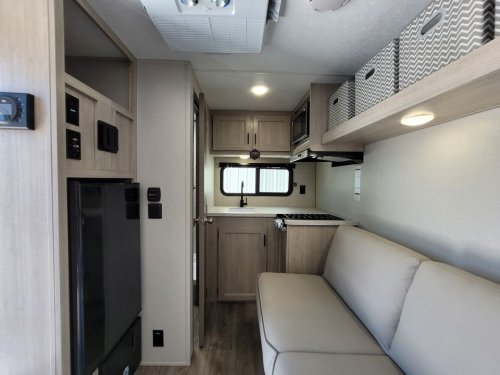 Carousel post from Western RV Country.