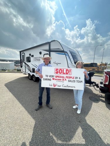 Carousel post from Western RV Country.