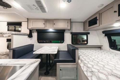 Carousel post from Western RV Country.