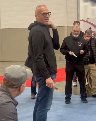 Carousel post from Western RV Country.