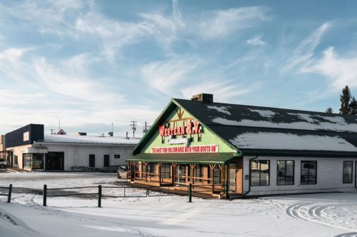 Carousel post from Western RV Country.