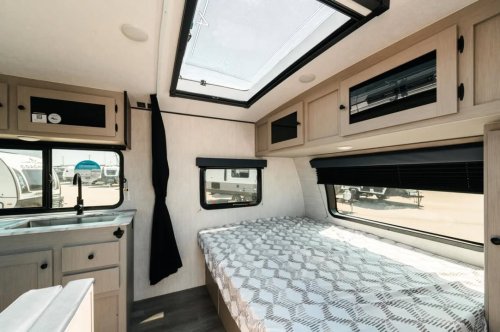 Carousel post from Western RV Country.