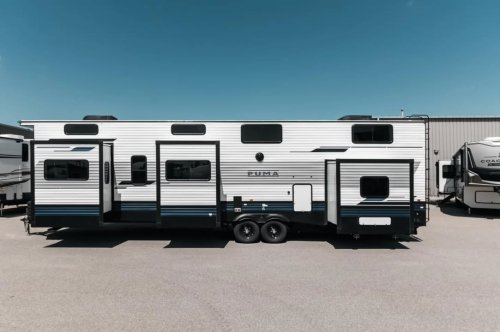 Carousel post from Western RV Country.