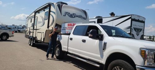 Carousel post from Western RV Country.