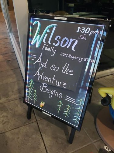 Carousel post from Western RV Country.