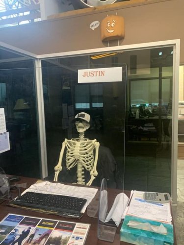 Carousel post from Western RV Country.