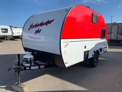 Carousel post from Western RV Country.