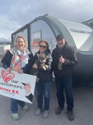 Carousel post from Western RV Country.