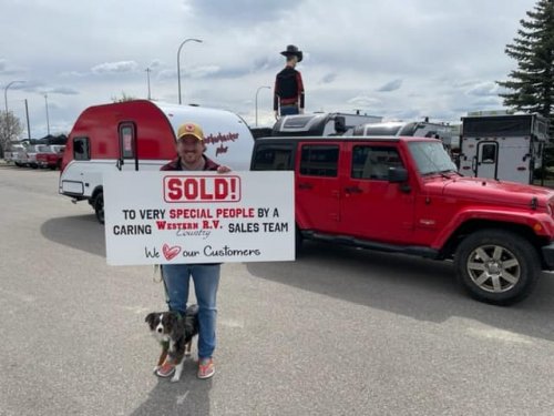 Carousel post from Western RV Country.