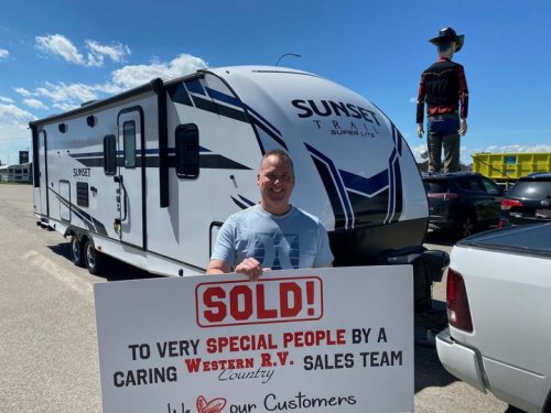 Carousel post from Western RV Country.