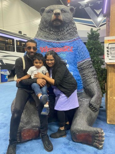 Carousel post from Western RV Country.