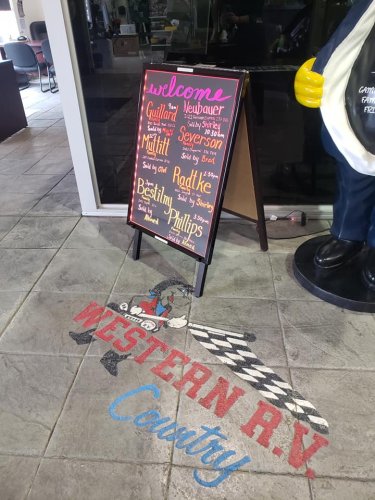 Carousel post from Western RV Country.