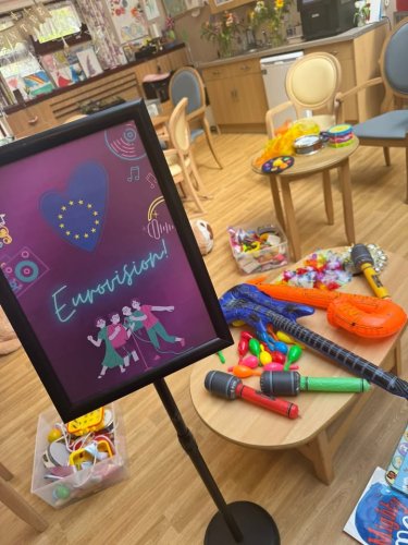 Carousel post from Echelforde care home.