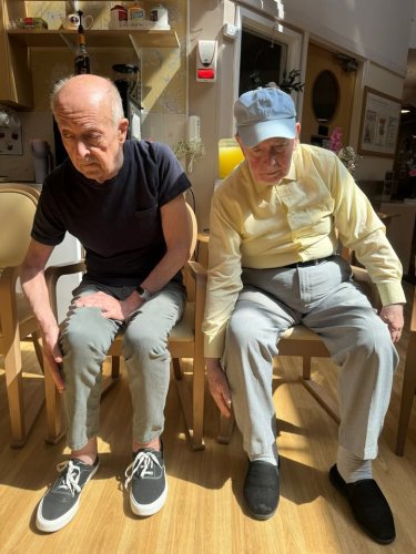 Carousel post from Echelforde care home.