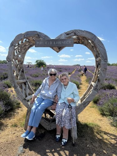 Carousel post from Echelforde care home.