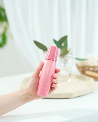 Carousel post from 三省製薬　デルメッド.